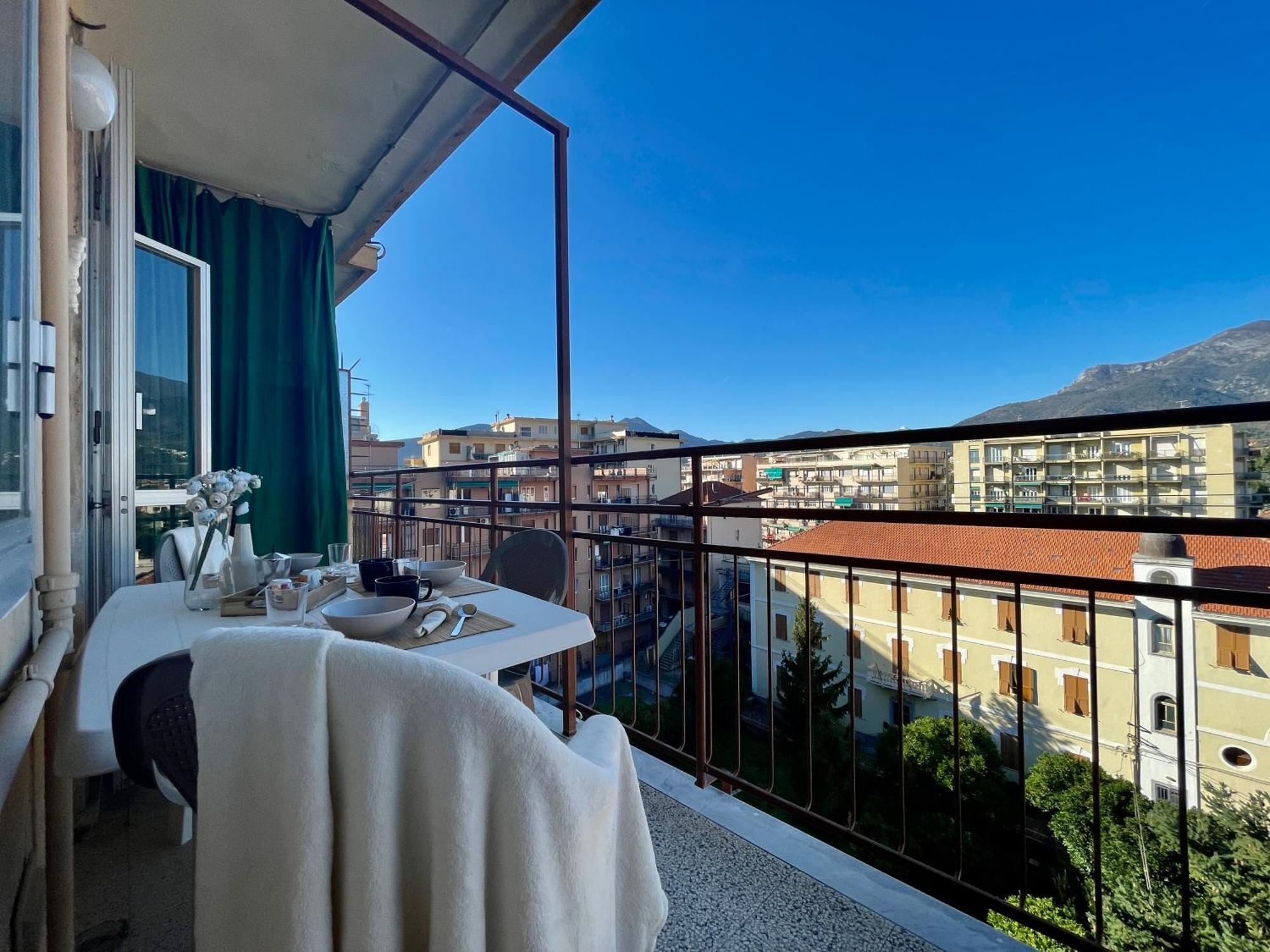 Apartamento 150Mt Dal Mare Monolocale In Centro Con Vista Aperta, Wi-Fi E A/C Loano Exterior foto