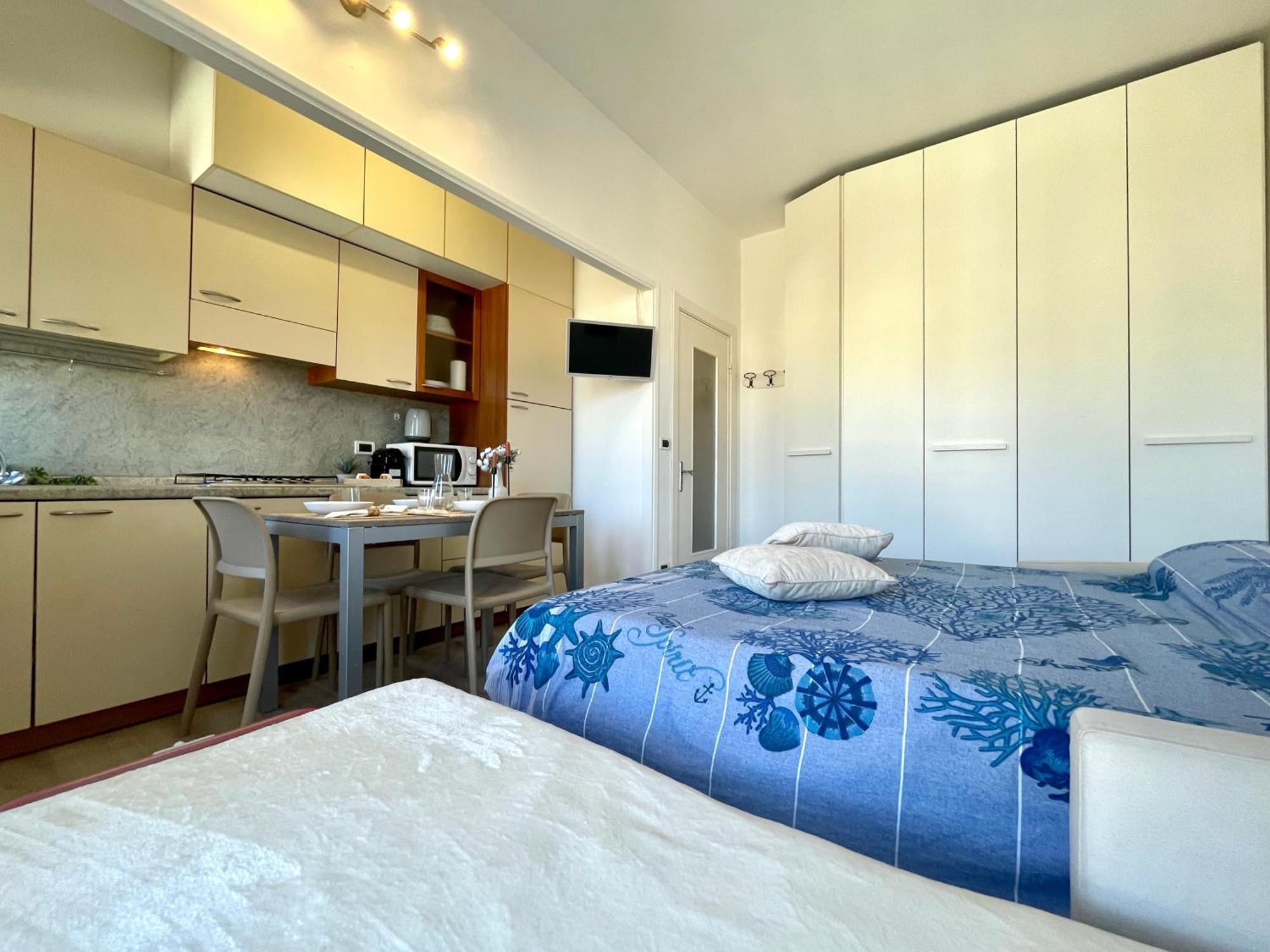 Apartamento 150Mt Dal Mare Monolocale In Centro Con Vista Aperta, Wi-Fi E A/C Loano Exterior foto