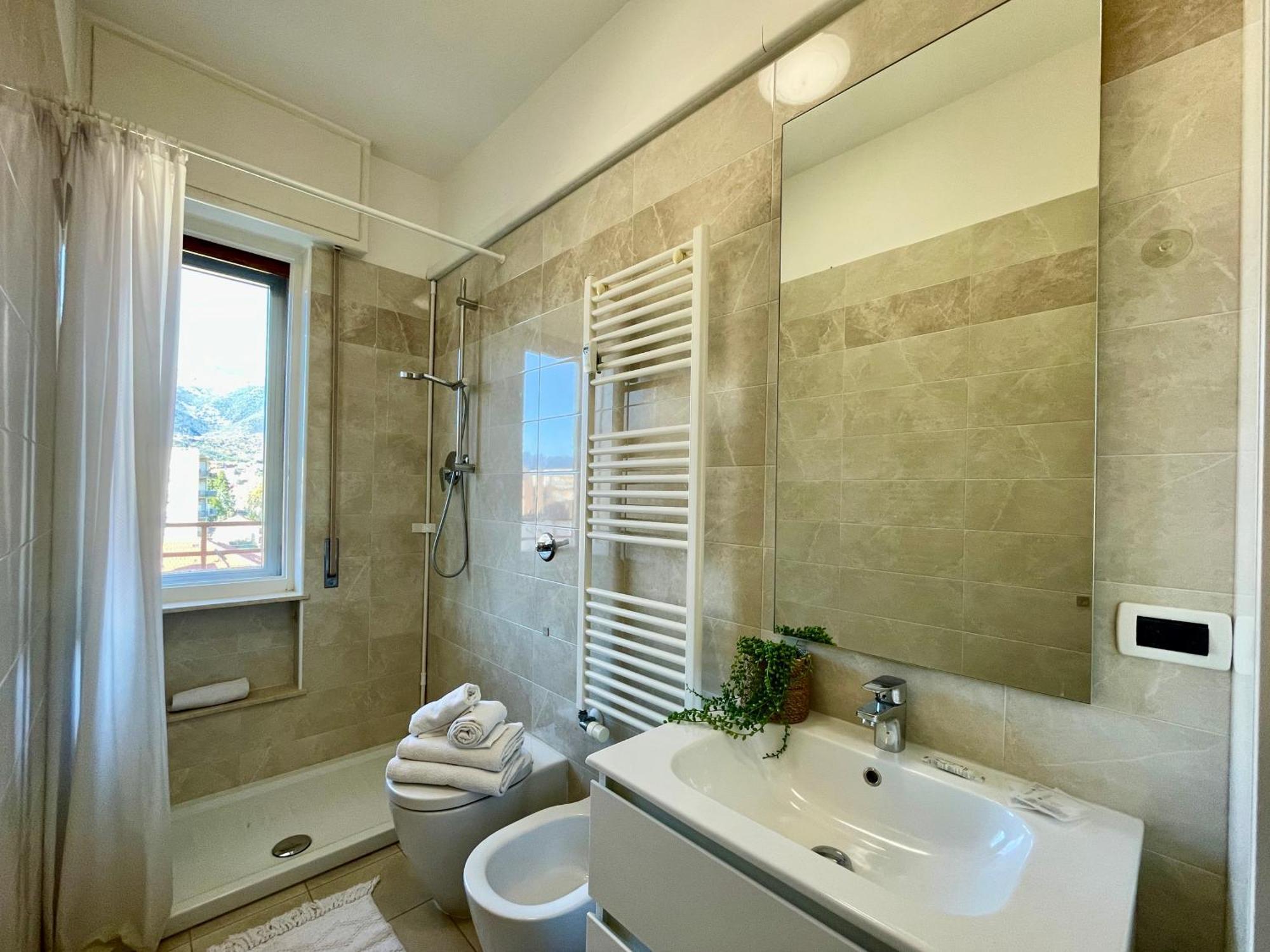 Apartamento 150Mt Dal Mare Monolocale In Centro Con Vista Aperta, Wi-Fi E A/C Loano Exterior foto